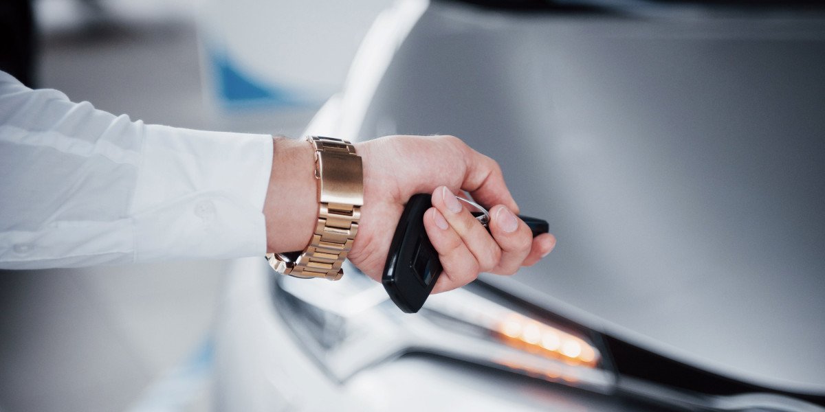 Key Replacement Explained In Fewer Than 140 Characters